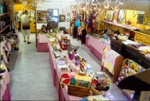 gift shop 2010 christmas in july